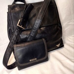 Dockers Leather Wallet and Shoulder Bag